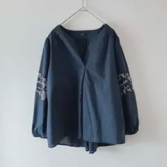 未使用☆ ROSSO 刺繍ボリュームスリーブブラウス　スキッパー　プルオーバー