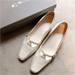 美品 ダイアナ DIANA 革 ホワイト レザー OL きれいめ パンプス 白