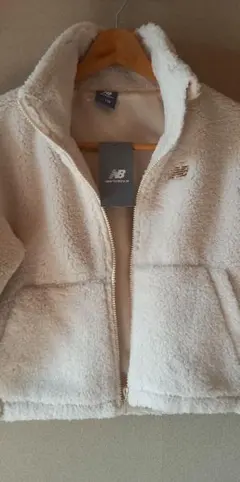 ニューバランス　ボアジャケット白130