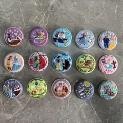ディズニー　刺繍缶バッジ　第一弾　フルコンプ15個