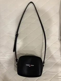 TOMMY JEANS ショルダーバッグ　ブラックのサムネイル