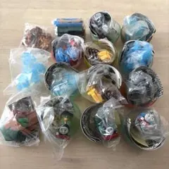 【新品未使用】トーマス　ジーナ　パーシー　レールなど　ガチャガチャ15個セット