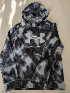 Under Armour フード付きトレーナー