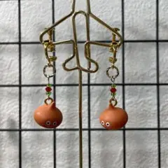 ドラゴンクエスト　スライムベス　ハンドメイド　ピアス