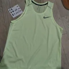 ナイキランニングNIKERUNNING　タンクトップ　ノースリーブ　シングレット