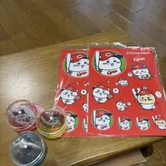 【限定コラボ】ちいかわ✖️広島東洋カープ　缶バッチ3個・ステッカー2枚セット　新品 限定コラボ】ちいかわ✖️広島東洋カープ 缶バッチ3個・ステッカー2枚