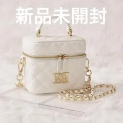 新品未開封　Darichダーリッチ　ゴールドパーツキルティングスクエアミニバッグ