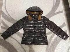 MONCLER BADY ブラウン ダウンジャケット フード付き