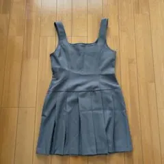 GU ローウエストプリーツジャンパードレス