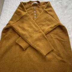 ★最終値下げ★ RiLi マスタード ボタン付きニットセーター