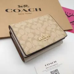 新品　COACH　折り財布　３つ折り財布　レディース