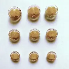 足付き丸型ボタン　サーモンピンク　大中小合計9個