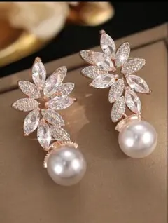花デザイン パール付きイヤリング　ピンクゴールド