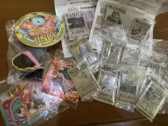 ワンピース ウォンテッドプレート カプセルトイ ステッカー 缶バッジ まとめ