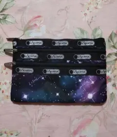 Lesportsac 宇宙柄ポーチ 3ファスナー