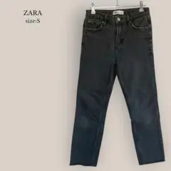 ザラZARA ハイウエストスリムテーパードデニム　ブラックデニム　ストレッチ