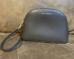 CHARLES & KEITH ポーチ　バッグ　チャーキー　チャールズ＆キース