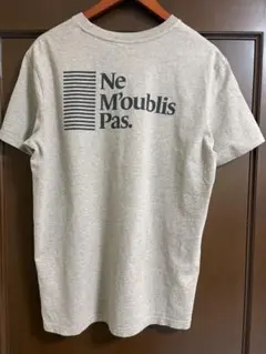 美品 アパルトモン ルベーシック バックプリント Tシャツのサムネイル