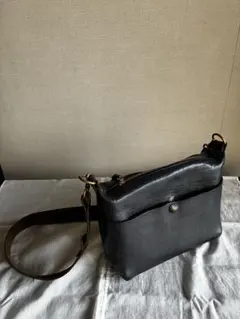 Lucky John ラッキージョン レザー ショルダーバッグ コンチョのサムネイル