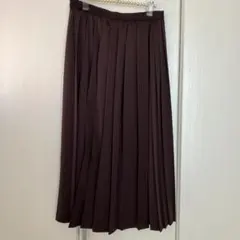 新品未使用　UNIQLO アシンメトリープリーツ　ロングスカート　ワイン色　L