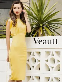 Veautt ビジュー付きタイトミニドレスM - メルカリ