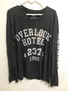 ALEX AND CHLOE OVERLOOK HOTEL T エディションMのサムネイル