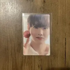 treasure ジュンギュ 4周年マガジン トレカ