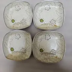 新品未使用　 美濃焼　四季の器シリーズ　陶器 小皿 　4枚セット 花柄 織部風のサムネイル