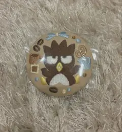 【未使用】 サンリオ 刺繍缶バッジ バッドばつ丸