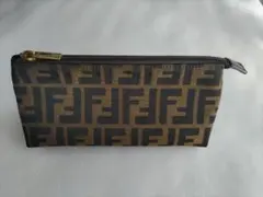 2026年最新】フェンディ ズッカ ポーチの人気アイテム - メルカリ