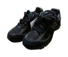 【即完売品】NewBalance 2002R "Triple Black"27のサムネイル