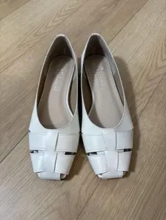 ダイアナ　パンプス　白色　24センチ　日本製のサムネイル