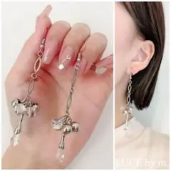 971 シルバー クリア ニュアンスピアス イヤリング 揺れる お洒落