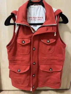 BURBERRY BLACK LABEL レッドダウンベスト