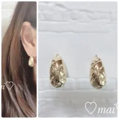 Item thumbnail for item c1ae7674-8ea9-40de-bf47-417af4062d0d