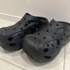 crocs クロックス ケージドクロッグ ブラック 27cmのサムネイル