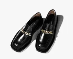 ピッピシック ブラックレザー ローファー ゴールドチェーン