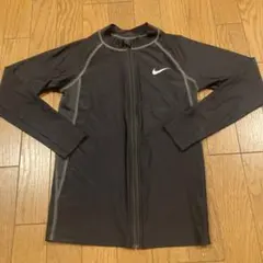Nike 黒 長袖ラッシュガード