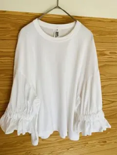 新品タグ付き★日本製★noir kei ninomiya　カットソー　フリル　S noir kei ninomiya ノワール ケイ ニノミヤ 17AW チュールフリル