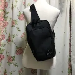 HEAD ブラック ボディバッグ
