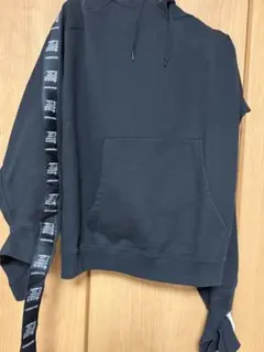 VETEMENTS テープ パーカーのサムネイル