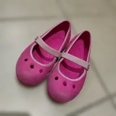 クロックス ピンク ストラップ付き サンダル
