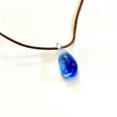 【n034】ブルーが目を引くペンダントトップ ネックレス ✨まとめ買いがお得✨