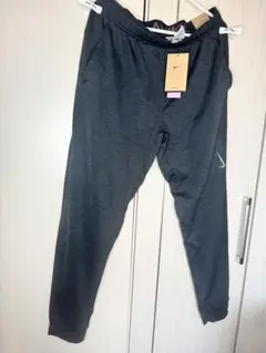 Nike スリムフィット ジョガーパンツ ブラック