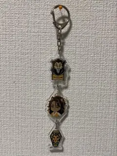 ツイステ　レオナ　キーホルダー