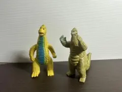 怪獣ソフビ　エレキング2体