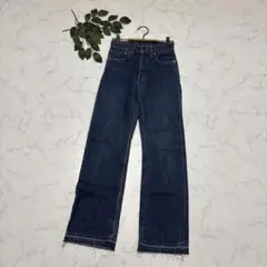 8150✾リーバイス✾デニムパンツ【W26L30】カットオフ/革パッチ/ジーンズのサムネイル