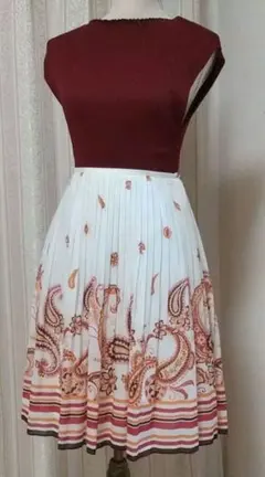 【美品】ペイズリー　軽やか　フレアスカート