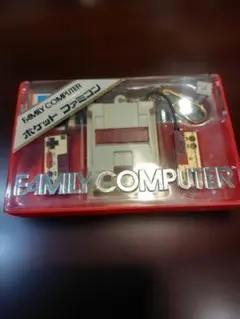ポケットファミコン　キーホルダー