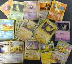 pokemon cards 100枚 まとめ売り 旧裏 ピカチュウ　サンダースのサムネイル